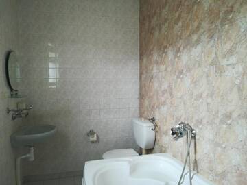 Фото номера Люкс с 1 спальней Отель Family Hotel George г. Свиленград 12