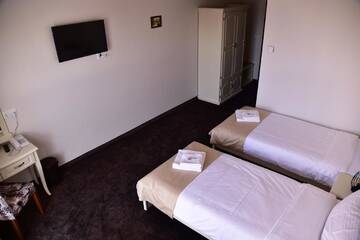 Фото номера Двухместный номер с 2 отдельными кроватями Отель Hesteya Hotel г. Свиленград 4