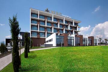 Фото номера Двухместный номер Делюкс с 1 кроватью Отель Merit Grand Mosta Spa Hotel &amp; Casino г. Свиленград 9